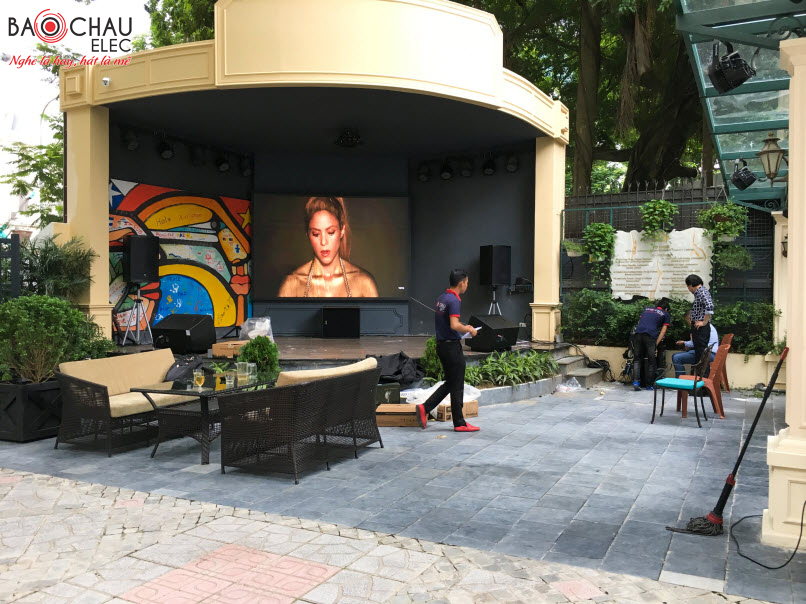 Lắp đặt âm thanh Club America Latina 15