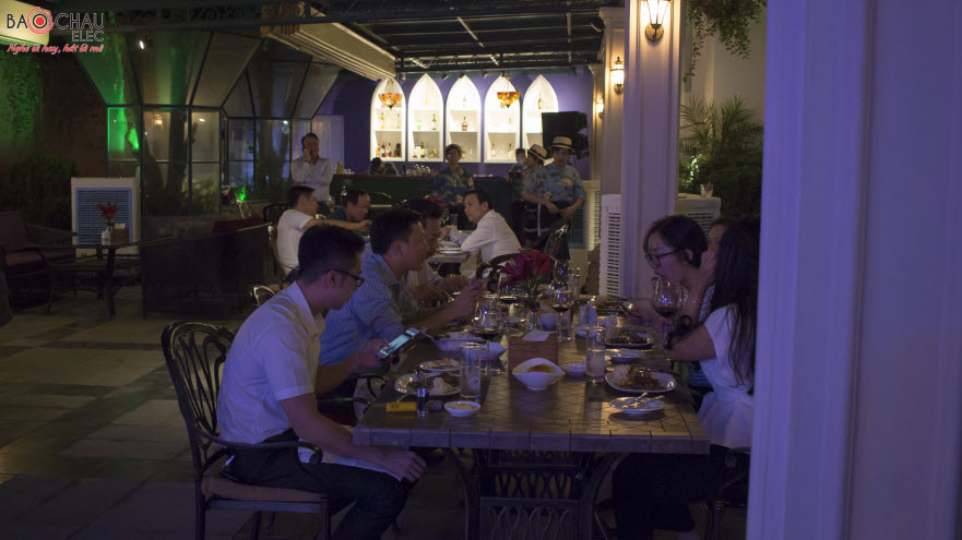 Lắp đặt âm thanh Club America Latina 17 Lắp đặt âm thanh Club America Latina 17