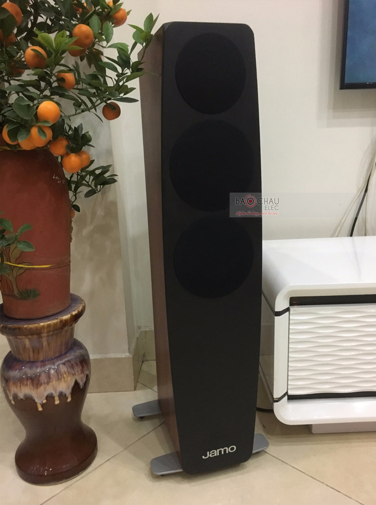 Lắp đặt dàn âm thanh nghe nhạc gia đình anh Hùng tại KĐT Dịch Vọng HN - 02 Lắp đặt dàn âm thanh nghe nhạc gia đình anh Hùng tại KĐT Dịch Vọng HN - 02