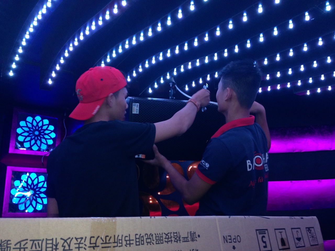 Lắp đặt hệ thống 10 phòng hát karaoke chuyên nghiệp Noke tại TPHCM 06