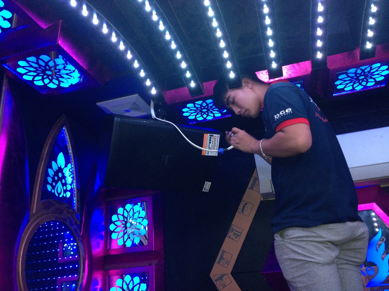 Lắp đặt hệ thống 10 phòng hát karaoke chuyên nghiệp Noke tại TPHCM 07